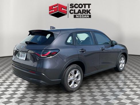 Used 2023 Honda HR-V LX image 6