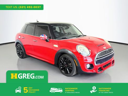 Used 2018 MINI Cooper S FWD image 1