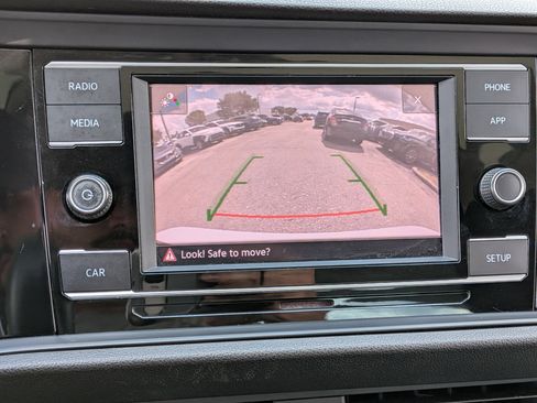 Used 2019 Volkswagen Jetta SE FWD image 30
