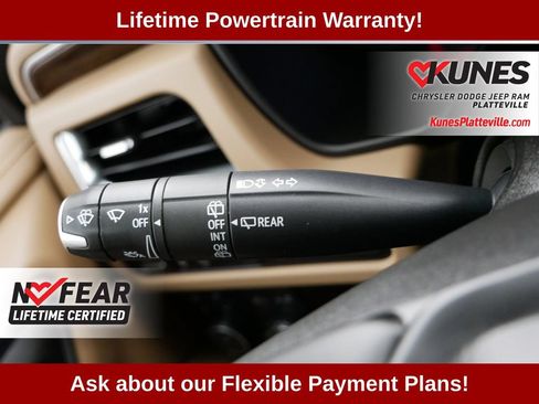 Used 2023 Chevrolet Suburban Premier AWD/4WD image 32