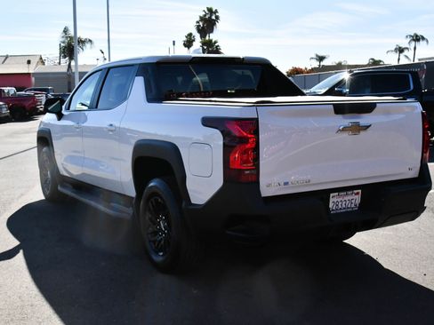 Used 2024 Chevrolet Silverado EV W/T image 6
