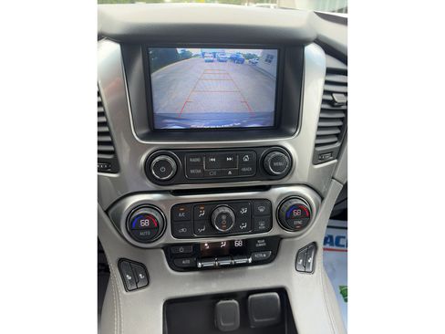 Used 2018 Chevrolet Tahoe LT w/ Luxury Package RWD image 23