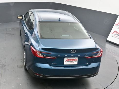 Used 2026 Toyota Camry LE image 32