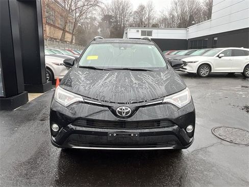 Used 2017 Toyota RAV4 Limited image 3