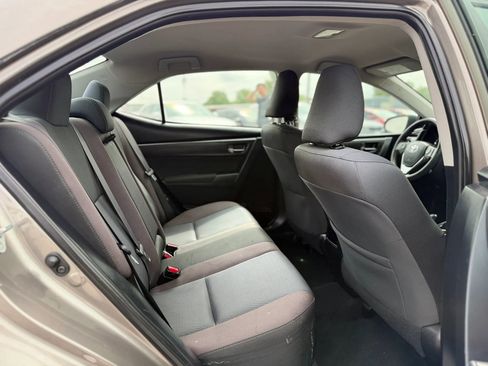 Used 2018 Toyota Corolla LE image 31