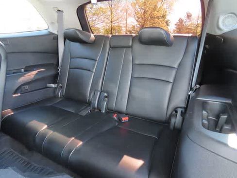 Certified 2019 Honda Pilot Touring image 15