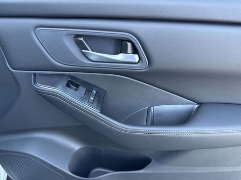 New 2026 Nissan Rogue SV FWD image 17