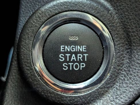 Used 2020 Subaru Outback Touring image 28