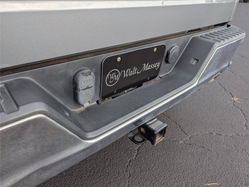 Used 2021 Chevrolet Silverado 1500 LT AWD/4WD image 34