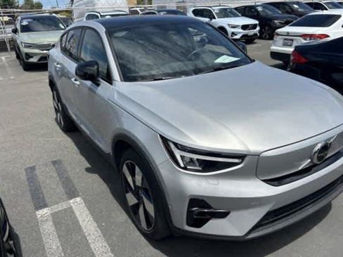 Used 2023 Volvo C40 P8 Recharge Plus w/ Climate Package AWD/4WD image 8