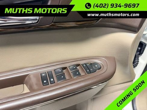 Used 2013 GMC Acadia Denali FWD image 6