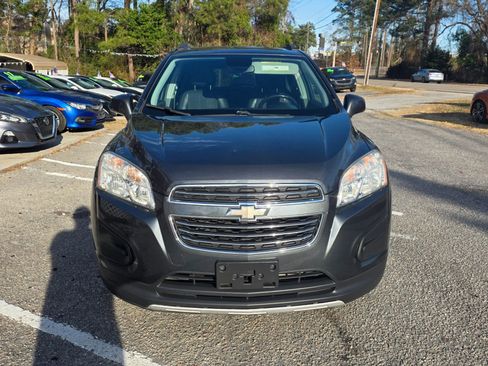 Used 2016 Chevrolet Trax LT w/ LT Convenience Package image 5