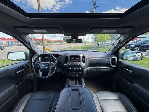 Used 2022 GMC Sierra 1500 Denali w/ Driver Alert Package II AWD/4WD image 8