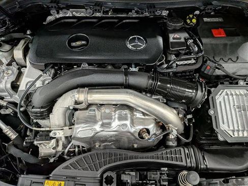 Used 2025 Mercedes-Benz GLA 250 GLA 250 image 22