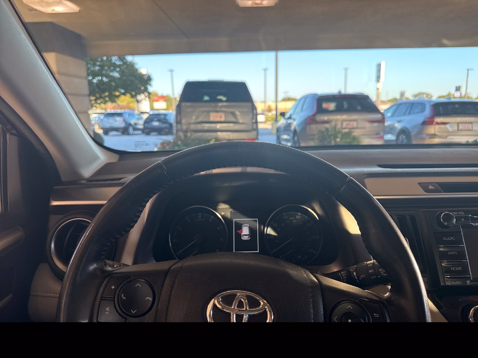 Used 2018 Toyota RAV4 XLE w/ Plus Extra Value Package AWD/4WD image 14
