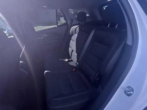 Used 2024 GMC Terrain SLE w/ Driver Convenience Package AWD/4WD image 25