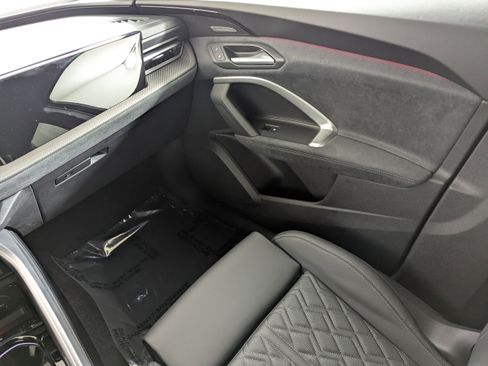 New 2025 Audi SQ5 Premium Plus image 11