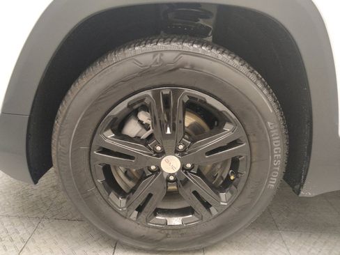 Used 2021 GMC Terrain SLE image 31