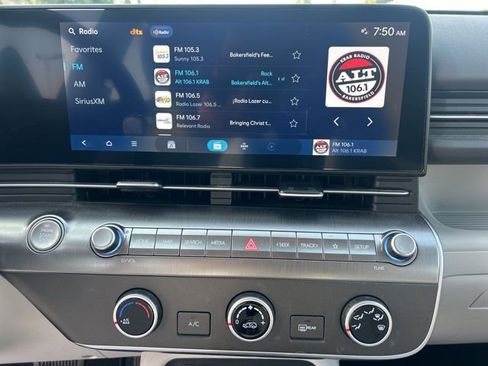 Used 2024 Hyundai Kona SE image 9