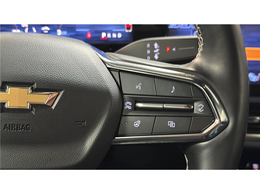 Used 2024 Chevrolet Equinox EV LT FWD image 34