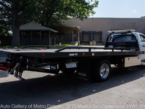 Used 2024 RAM 5500 4x4 Regular Cab image 21