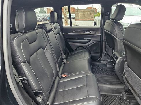 Certified 2025 Jeep Grand Cherokee Limited w/ Trailer Tow Package image 33