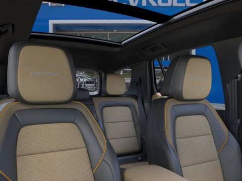 New 2026 Chevrolet Equinox ACTIV w/ Convenience Package III FWD image 24