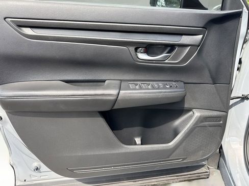 Used 2023 Honda CR-V LX image 21