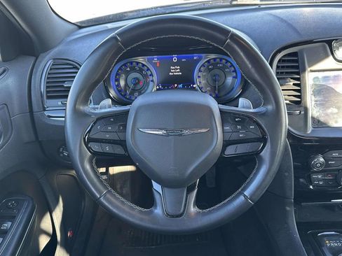Used 2017 Chrysler 300 S image 17