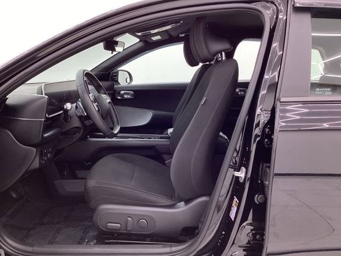 Used 2023 Hyundai Ioniq 6 SE w/ Cargo Package image 14