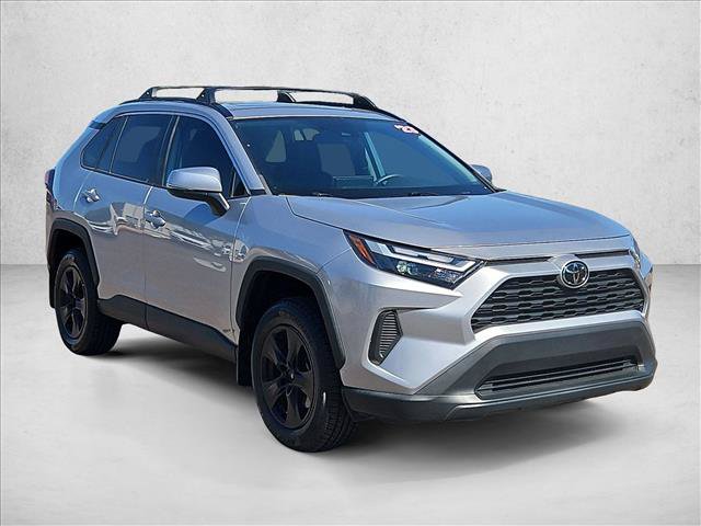 Used 2023 Toyota RAV4 XLE w/ Convenience Package FWD image 4
