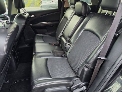 Used 2015 Dodge Journey Crossroad w/ Flexible Seating Group FWD image 21