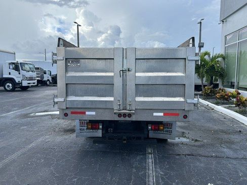 Used 2024 Isuzu NPR RWD image 8