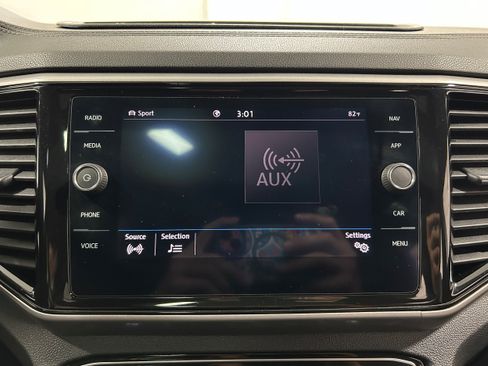 Used 2020 Volkswagen Atlas Cross Sport SEL AWD/4WD image 6