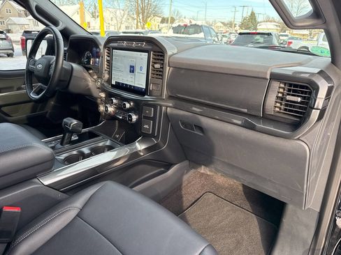 Certified 2022 Ford F150 XLT w/ Equipment Group 302A High image 14