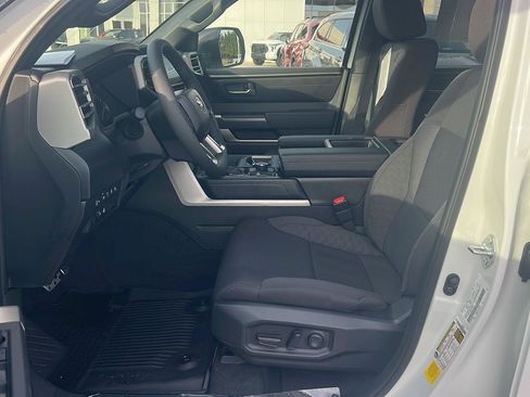 New 2026 Toyota Tundra SR5 AWD/4WD image 10