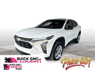 Used 2025 Chevrolet Trax LS FWD video 1