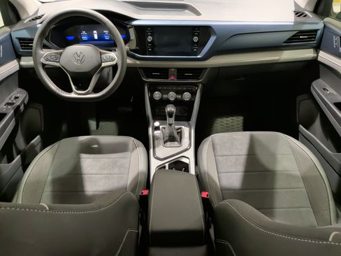 Used 2024 Volkswagen Taos SE w/ Panoramic Sunroof Package image 30