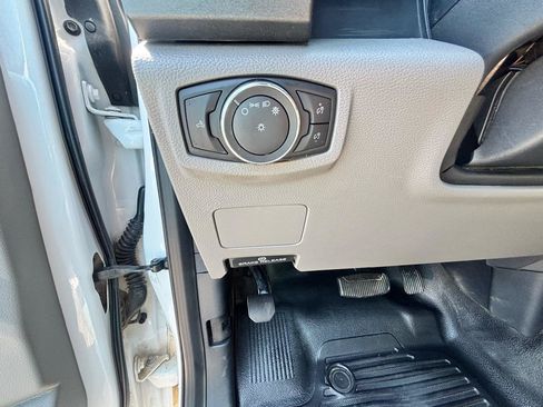 Used 2022 Ford F250 XL w/ Power Equipment Group AWD/4WD image 38