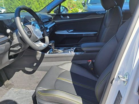 New 2026 Kia K5 GT image 12