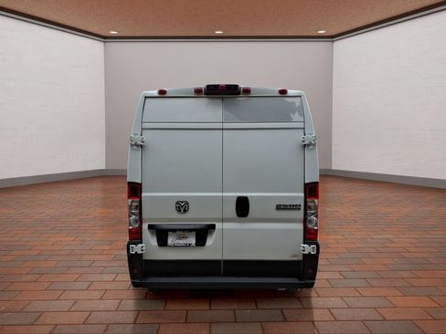 Used 2024 RAM ProMaster 2500 w/ Convenience Group FWD image 6