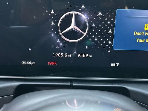 Used 2025 Mercedes-Benz C 300 Sedan image 32