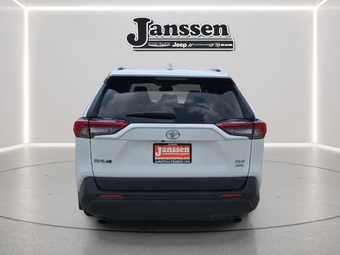 Used 2019 Toyota RAV4 XLE w/ Protection Package AWD/4WD image 4