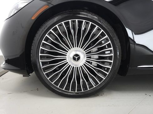 Used 2024 Mercedes-Benz Maybach S 680 4MATIC image 43