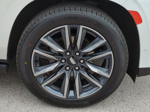 Used 2023 Cadillac Escalade ESV Sport Platinum image 10