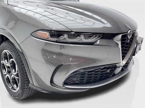 Used 2024 Alfa Romeo Tonale Ti w/ Active Assist Package image 3