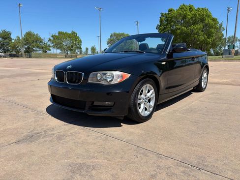 Used 2008 BMW 128i Convertible image 3