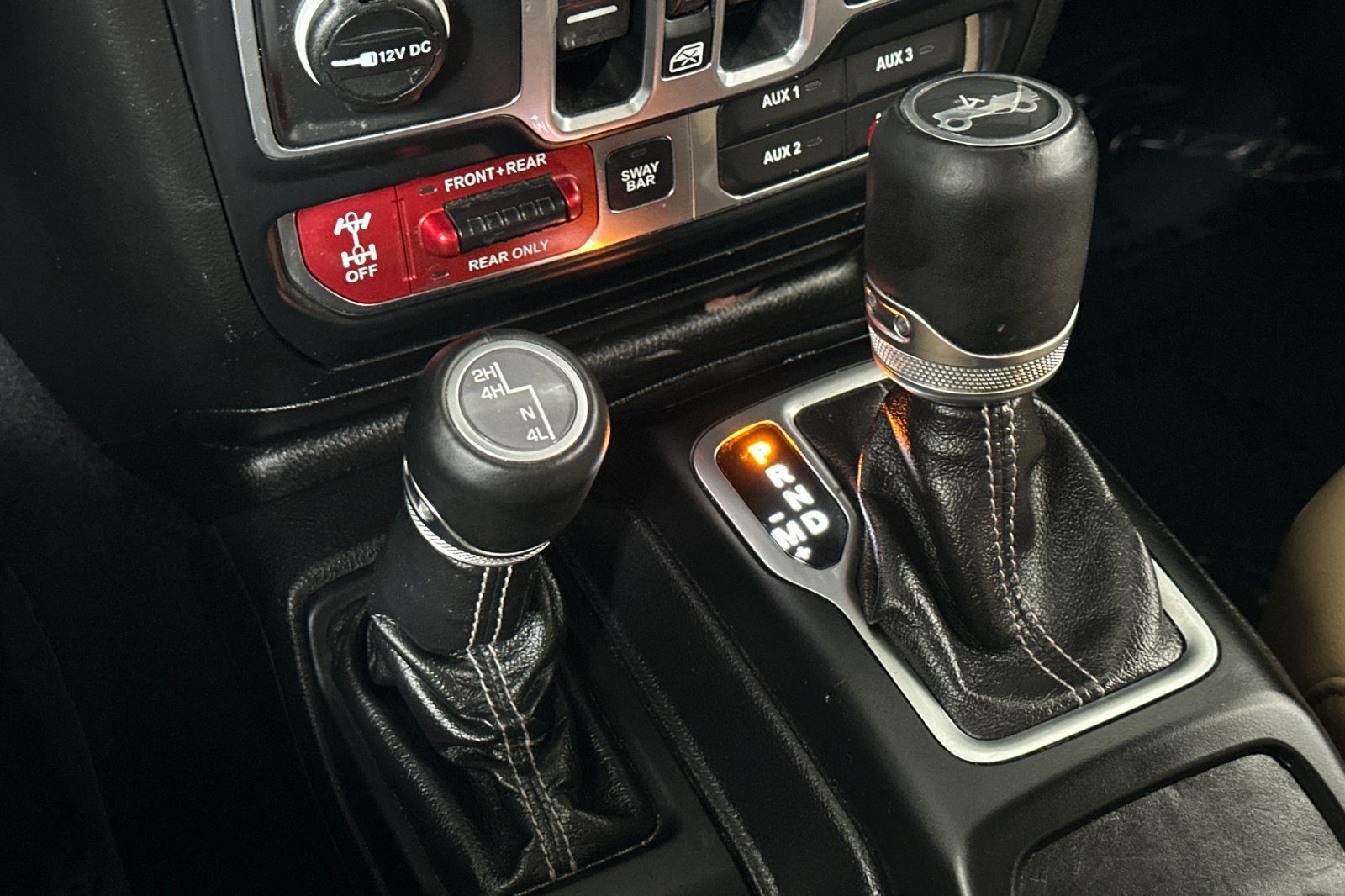 Used 2018 Jeep Wrangler Unlimited Rubicon AWD/4WD image 28