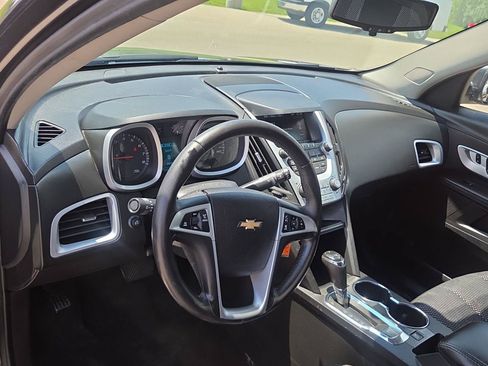 Used 2017 Chevrolet Equinox LT w/ Convenience Package FWD image 18