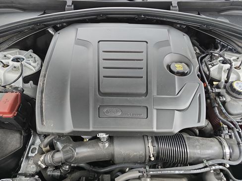 Certified 2025 Land Rover Range Rover Velar S image 31